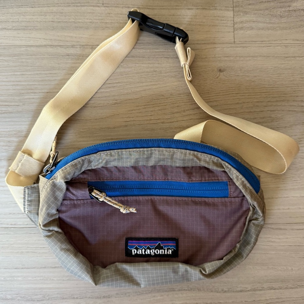 Patagonia Blue and Tan Mini Bag